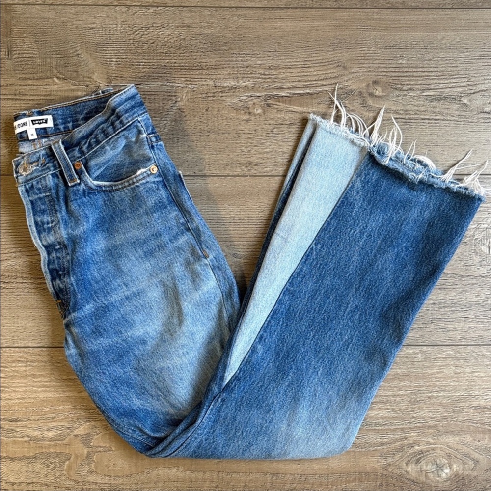 Re/Done Levi’s High Rise Wide Leg Vintage Blue Wash Two Tone Flare Jeans